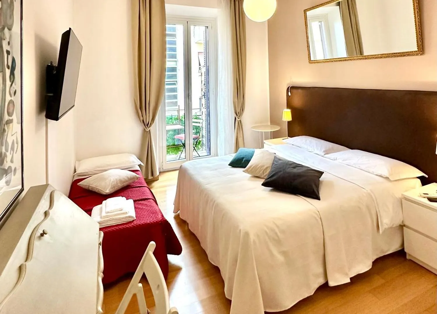 Vacanze Romane Basilica Apartment Rome