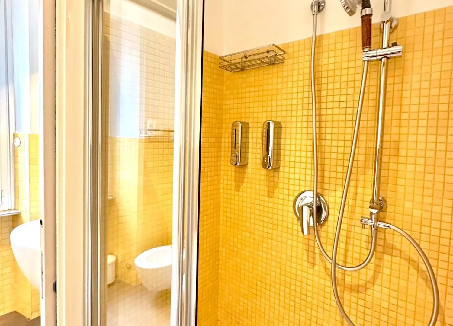 Vacanze Romane Basilica Apartment