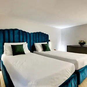 לינה וארוחת בוקר Piazza Farnese Luxury, רומא
